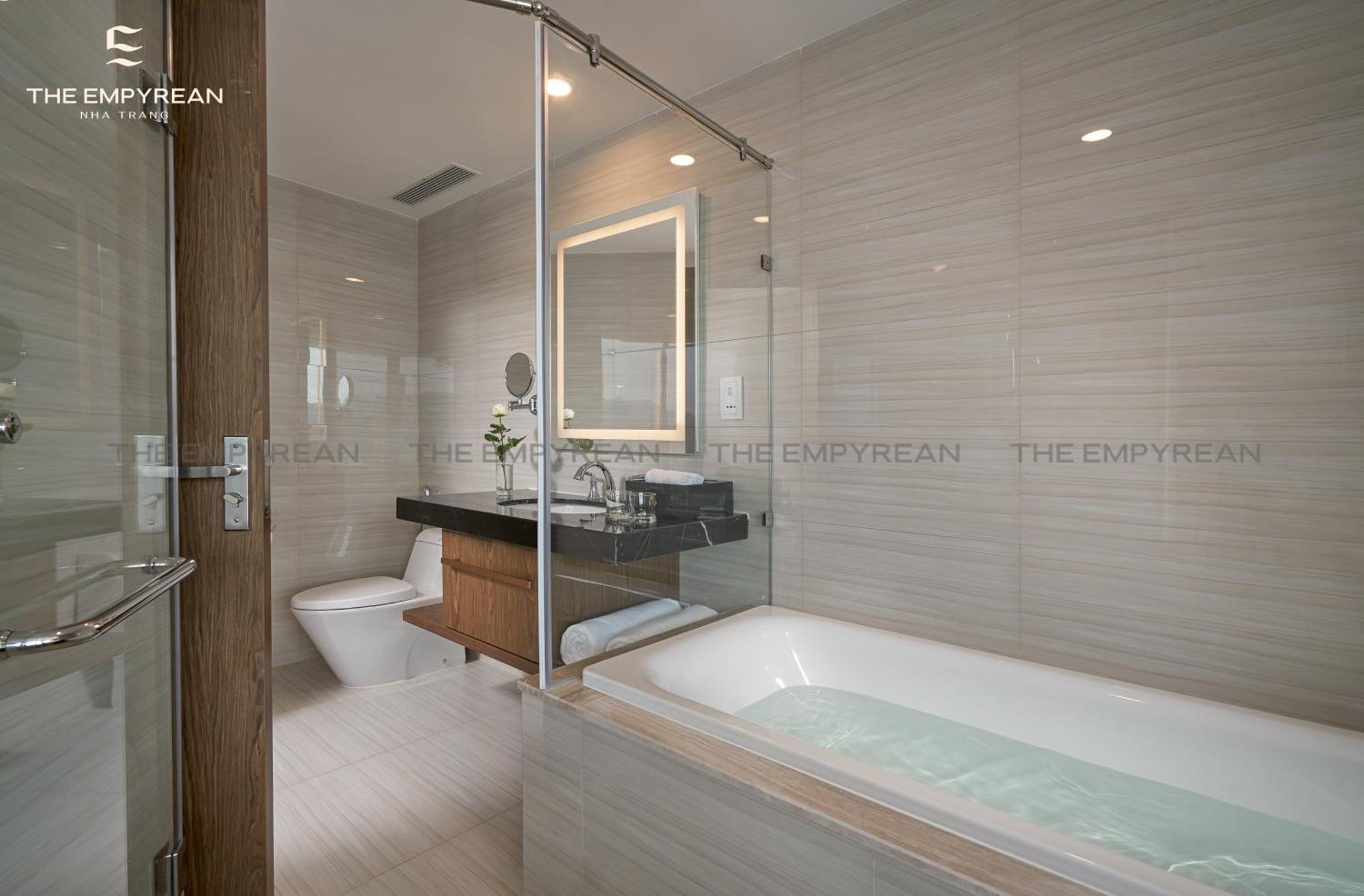 The Empyrean Nha Trang Hotel Стая снимка